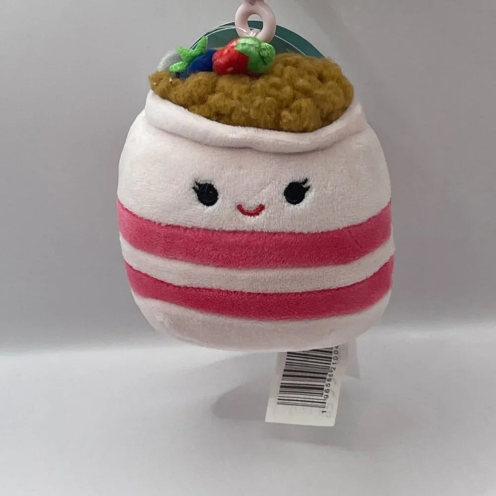 NWT Squishmallow Zosia The Yogurt
